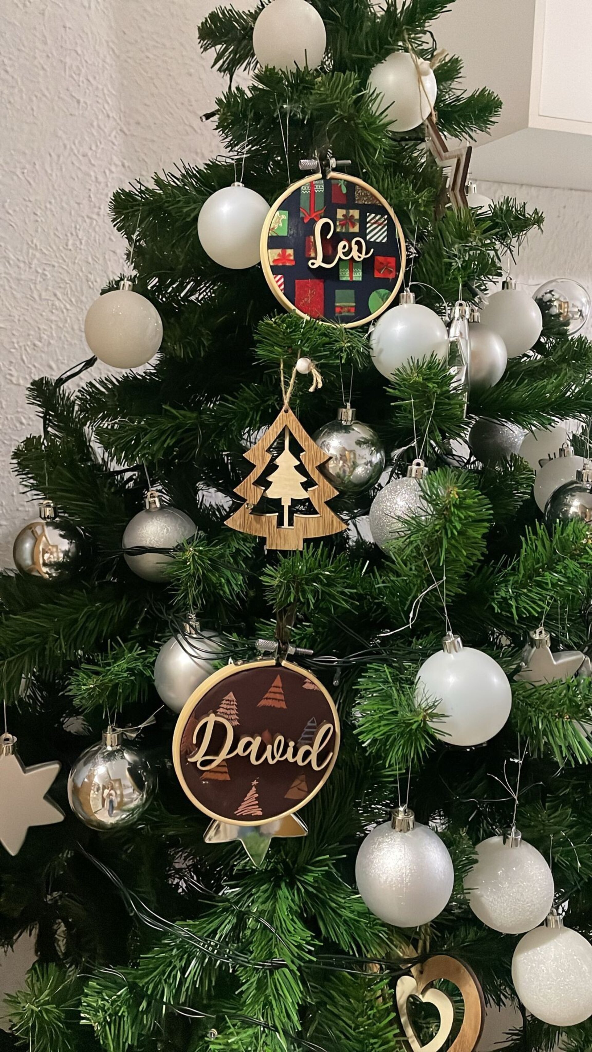 Bola navidad nombre madera - 1